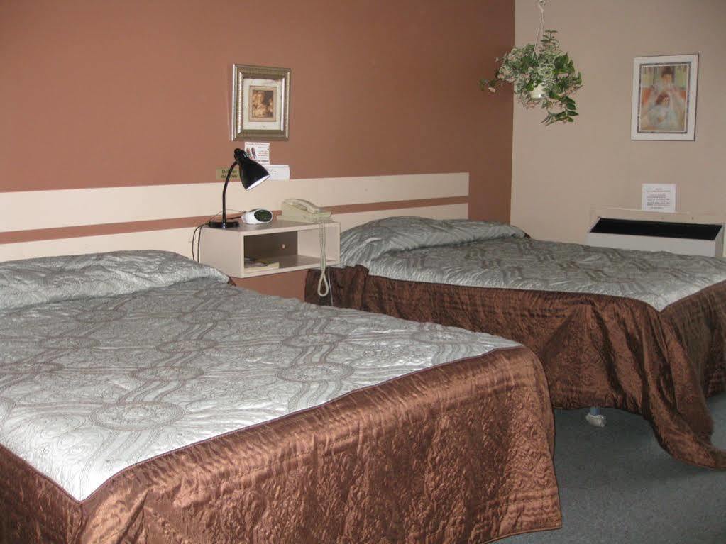 Motel Populaire Trois-Rivières Buitenkant foto